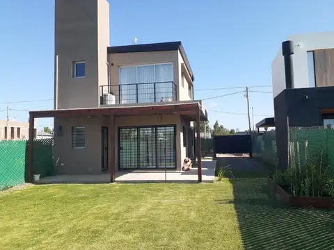 CASA EN ALQUILER EN GONNET