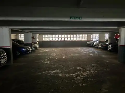 Cochera en Venta Cubierta