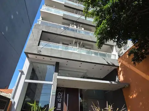 DEPARTAMENTO 2 AMB. CON COCHERA! EXCELENTE UBICACION!