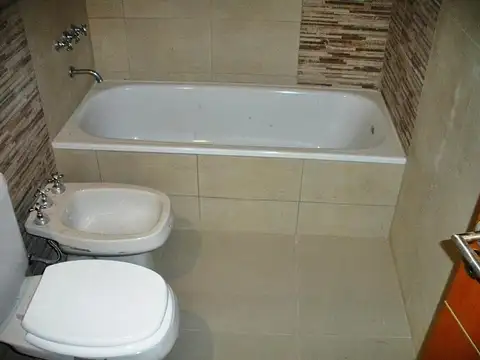 Apto crédito vende depto 3amb 2 dormitorios por escalera