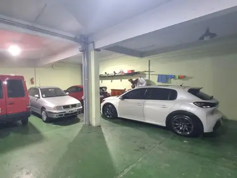 Edificio Comercial en Venta en Mataderos