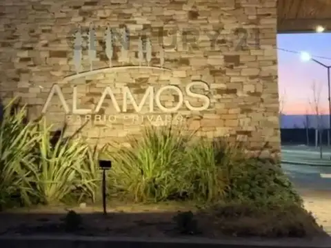 Venta de Lote en Barrio Privado Fray Luis Beltrán