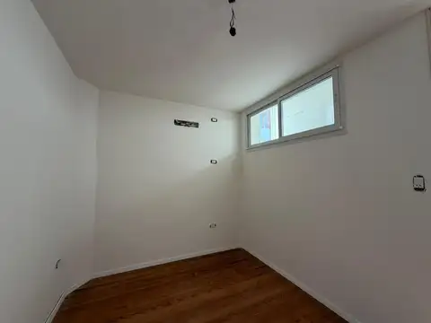 Venta Casa de Pasillo 3 Dormitorios Reciclada - Alvear y Santa Fe