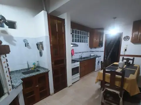 Departamento 5 ambientes con 2 baños