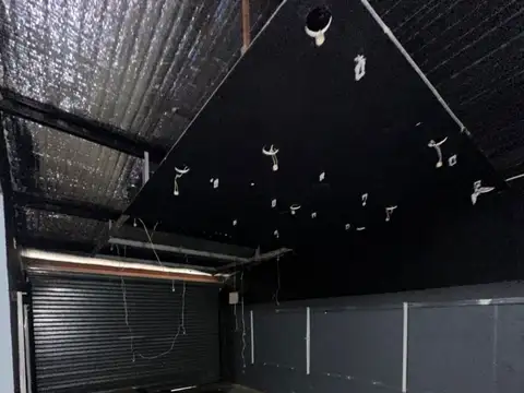 Local - Alquiler - Argentina, La Matanza - Avenida Luro 4900