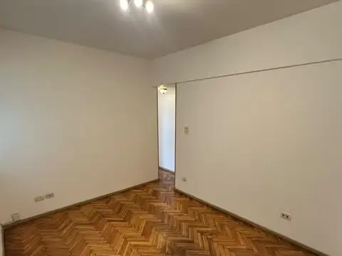 Paraguay 5200, Piso 5