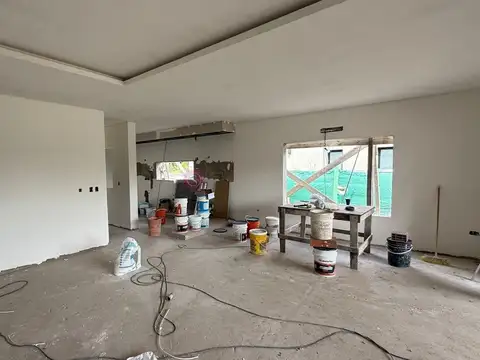 Casa 5 ambientes con 3 baños