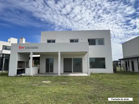 Casa en venta, 3 dormitorios en Escobar - Puertos del Lago, a estrenar, con parrilla y pileta
