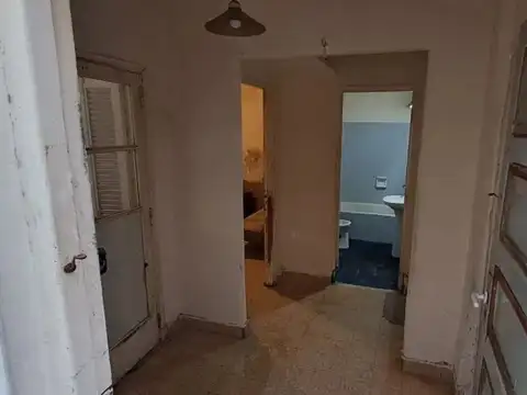Depto Tipo Casa en Venta 80 años