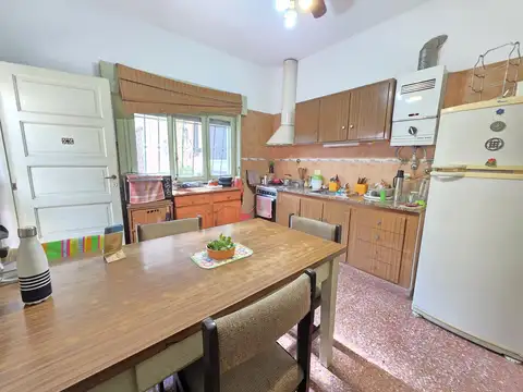 VENTA CASA 5 AMB COCHERA JARDIN GERLI AVELLANEDA