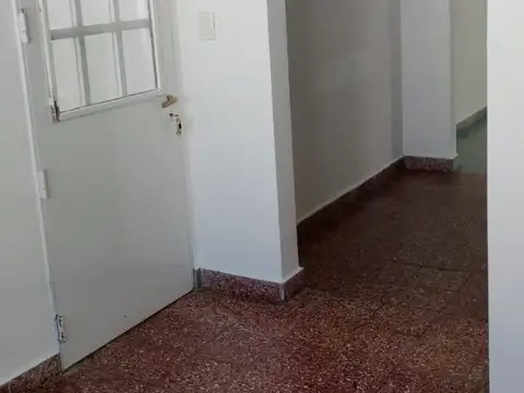 Casa en Alquiler en Carapachay, $ 950.000