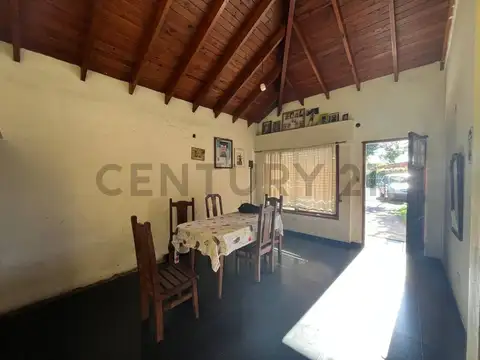 Casa en venta entre caminos