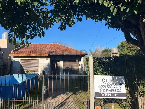 Casa en venta entre caminos