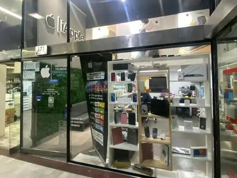 Local en alquiler en Galería Jardín –  San Nicolas