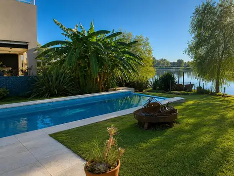 Casa en Alquiler Anual Amoblada en Escobar | A la Laguna con Pileta | El Cazal Nautico  Zona Norte