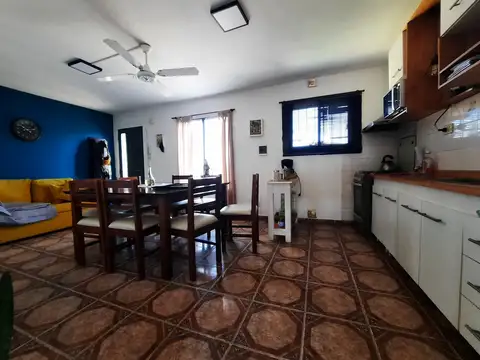 Casa en Alquiler en Colonia Caroya, $ 700.000