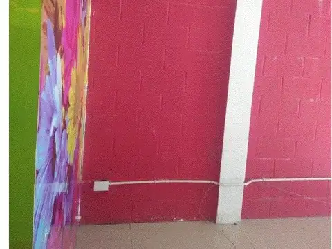 Local en Venta en Luis Guillon, USD 40.000