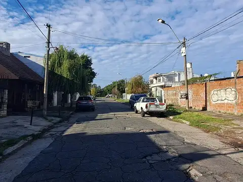 Terreno en Venta en El Palomar, USD 300.000