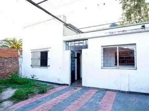 Casa interna lote 259 m2 en Berisso venta
