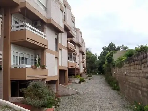 Alameda 201 800, Piso 2