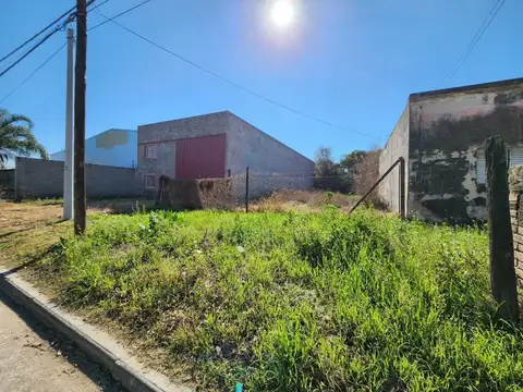 VENTA LOTE 500 M2  LOS BOULEVARES