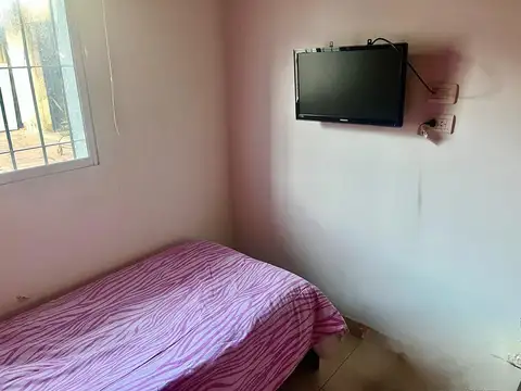 Casa 6 ambientes con 1 baño