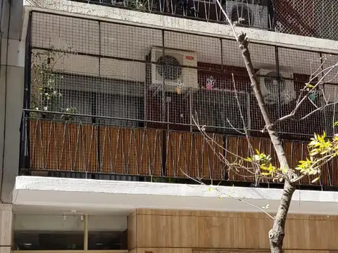 Excelente monoambiente luminoso, cocina independiente Baño