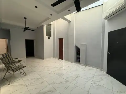 Depto Tipo Casa en Alquiler de 3 dormitorios