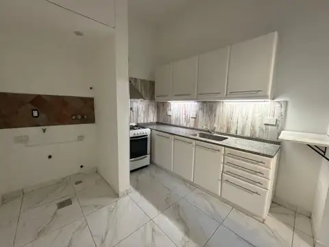 ALQUILER PH 4 Ambientes Refaccionado- Caballito