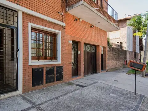 Depto Tipo Casa en Venta en Olivos, USD 144.900