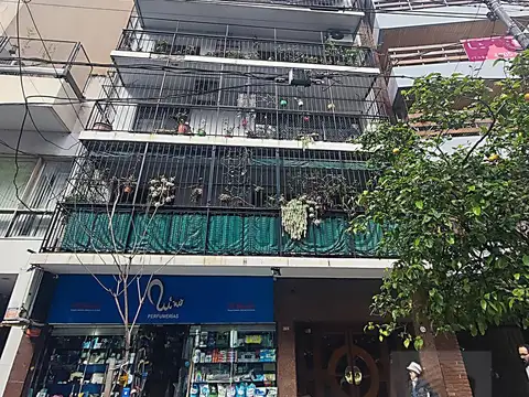 Avenida José María Moreno 200