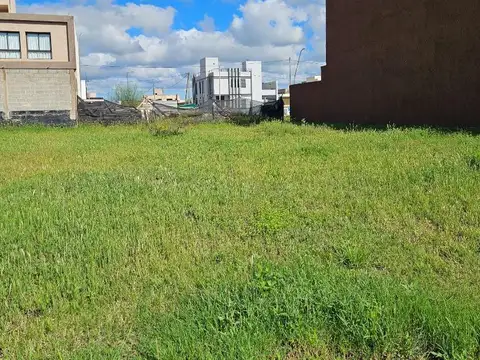 RINCONES MANANTIALES VENTA LOTE APTO DUPLEX 252m2 CENTRAL 