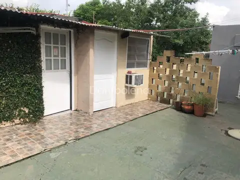 Depto Tipo Casa en Alquiler de Monoambiente