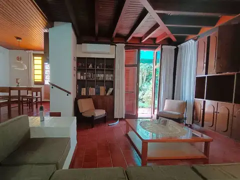 Casa en Venta en Manuel B Gonnet, USD 145.000