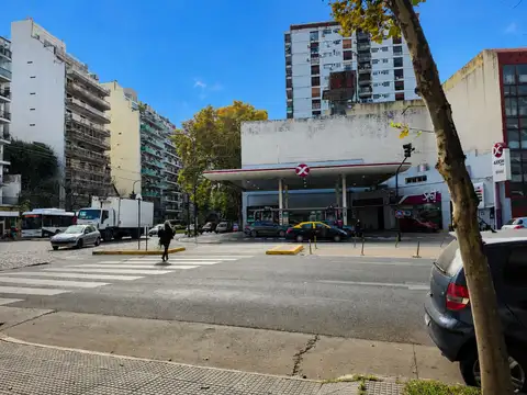 Avenida Forest 1400