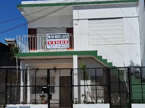 DEPARTAMENTO TRES AMBIENTES - PLANTA ALTA - EN VENTA