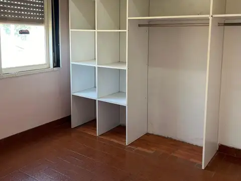 Paraiso 800, Piso 1