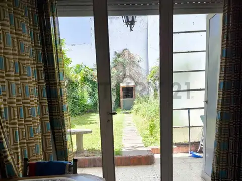 Casa 6 ambientes con 3 baños