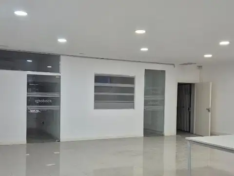 Local en Venta Via Pública
