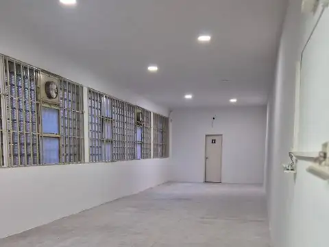 Avenida Valentín Alsina 1600