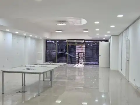Inversión Comercial 621 m² Monserrat  Financiación Directa