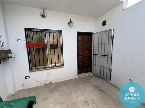 Depto Tipo Casa en Venta en Billinghurst, USD 62.000