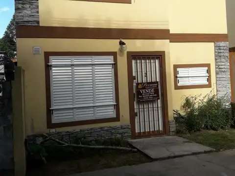 Dúplex en venta - 2 Dormitorios 2 Baños - Cochera - 70Mts2 - Costa Azul