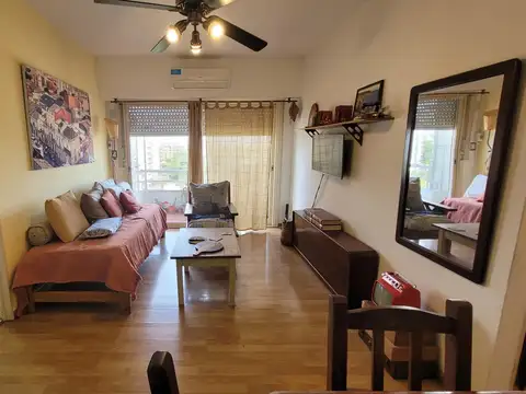 VILLA BALLESTR CENTRO: DEPTO 2 AMB C/ BALCON. APTO PROFESION