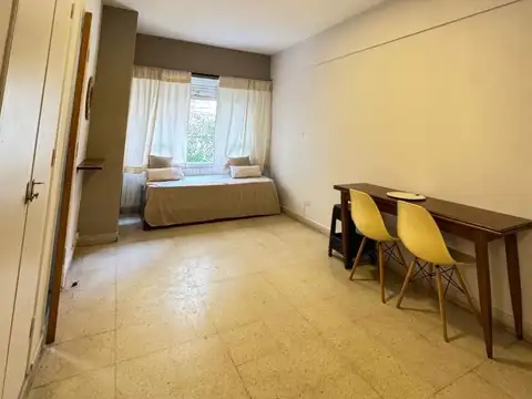 Falucho 2000, Piso 1