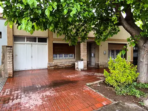 Casa en VENTA 2 dormitorios | MUY BUENA UBICACIÓN