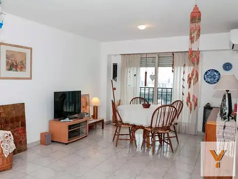 Departamento en venta - 3 dormitorios - 1 baño - 1 cochera - 103mts2 - La Plata