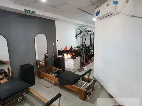 Venta Local comercial en Flores + Monoambiente 60mts cuadrados!