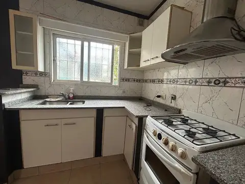 Depto Tipo Casa en Venta en Villa General Mitre, USD 259.900