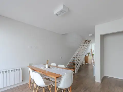 EN VENTA - DÚPLEX DE 2 DORMITORIOS CONDOMINIOS BRUNA - CALIDAD FUNDAR.